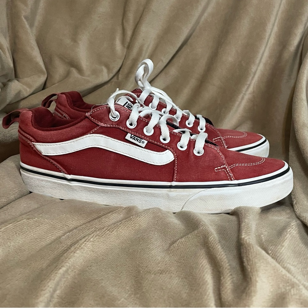 Vans Filmore Men’s Old Skool Sneakers in Brick and White.